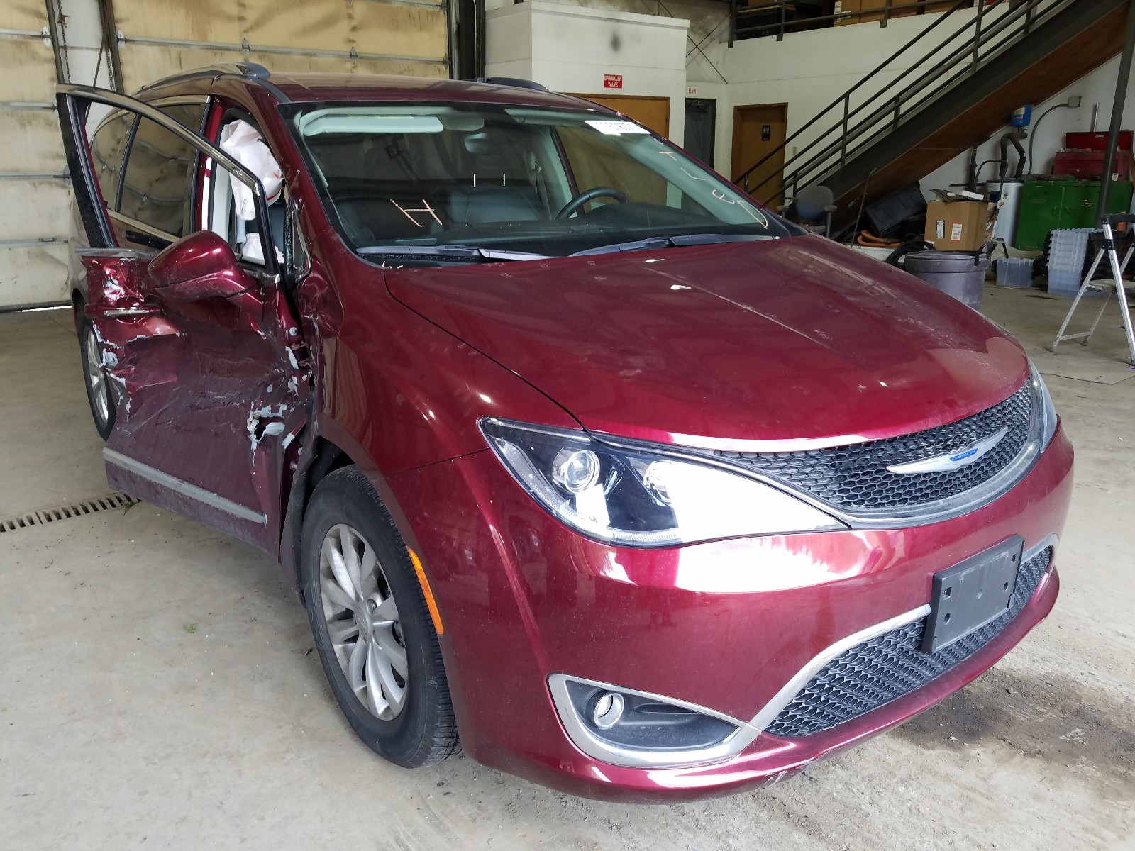 CHRYSLER PACIFICA T 2018 2c4rc1bg5jr261436