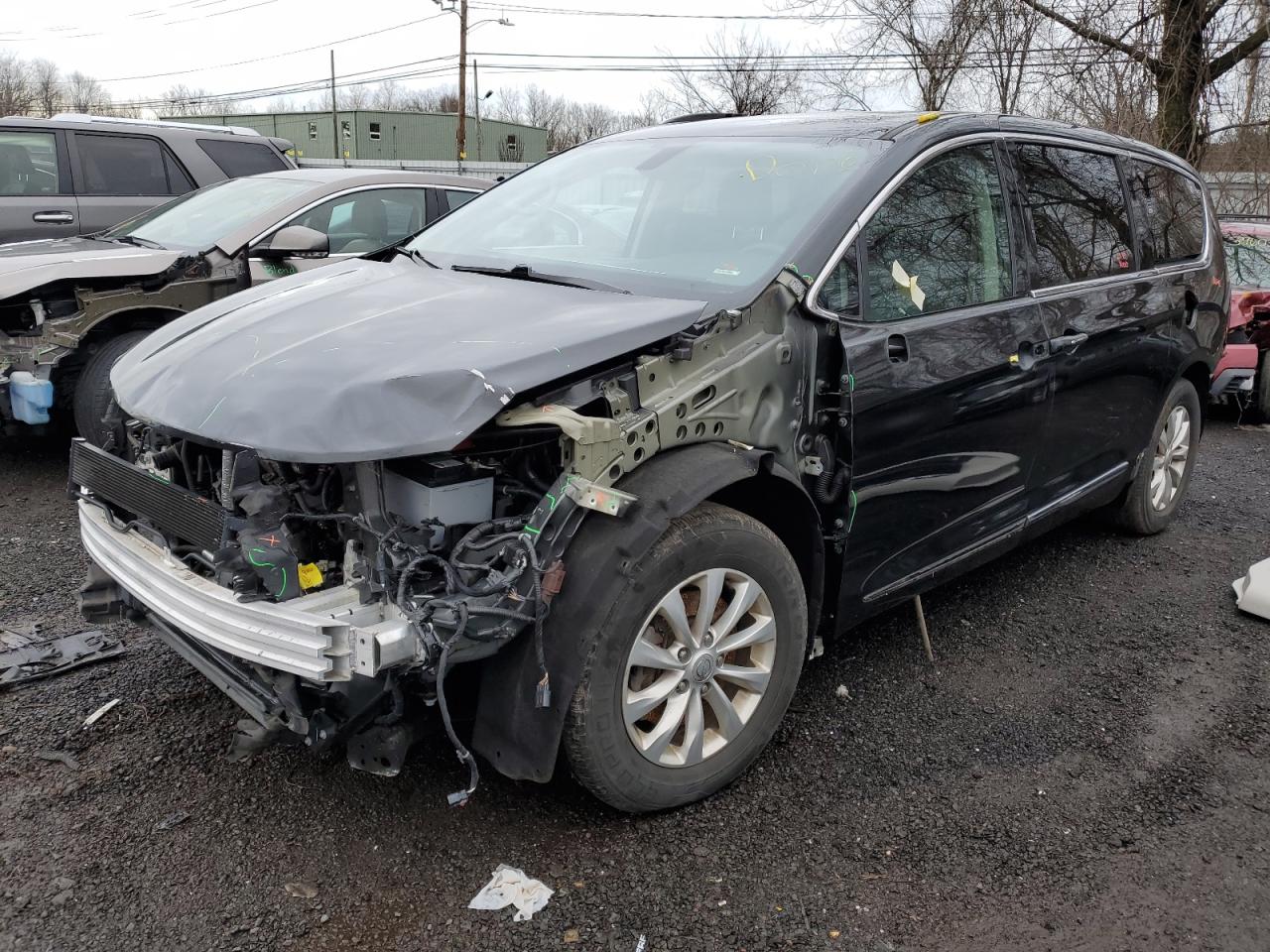 CHRYSLER PACIFICA 2018 2c4rc1bg5jr294761