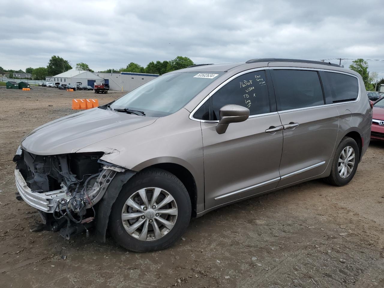 CHRYSLER PACIFICA 2017 2c4rc1bg6hr670233