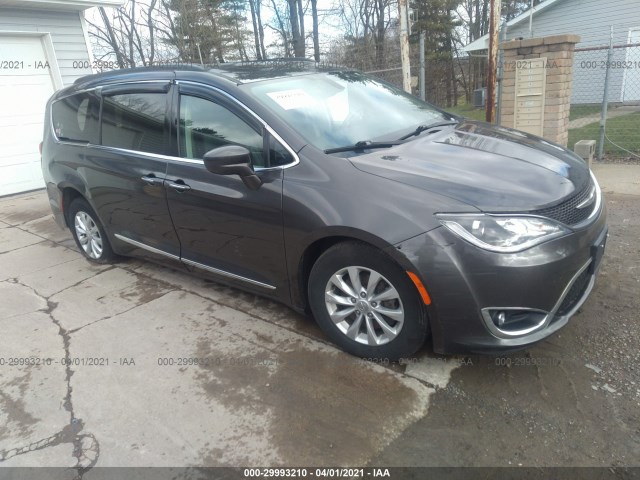 CHRYSLER PACIFICA 2017 2c4rc1bg6hr739843