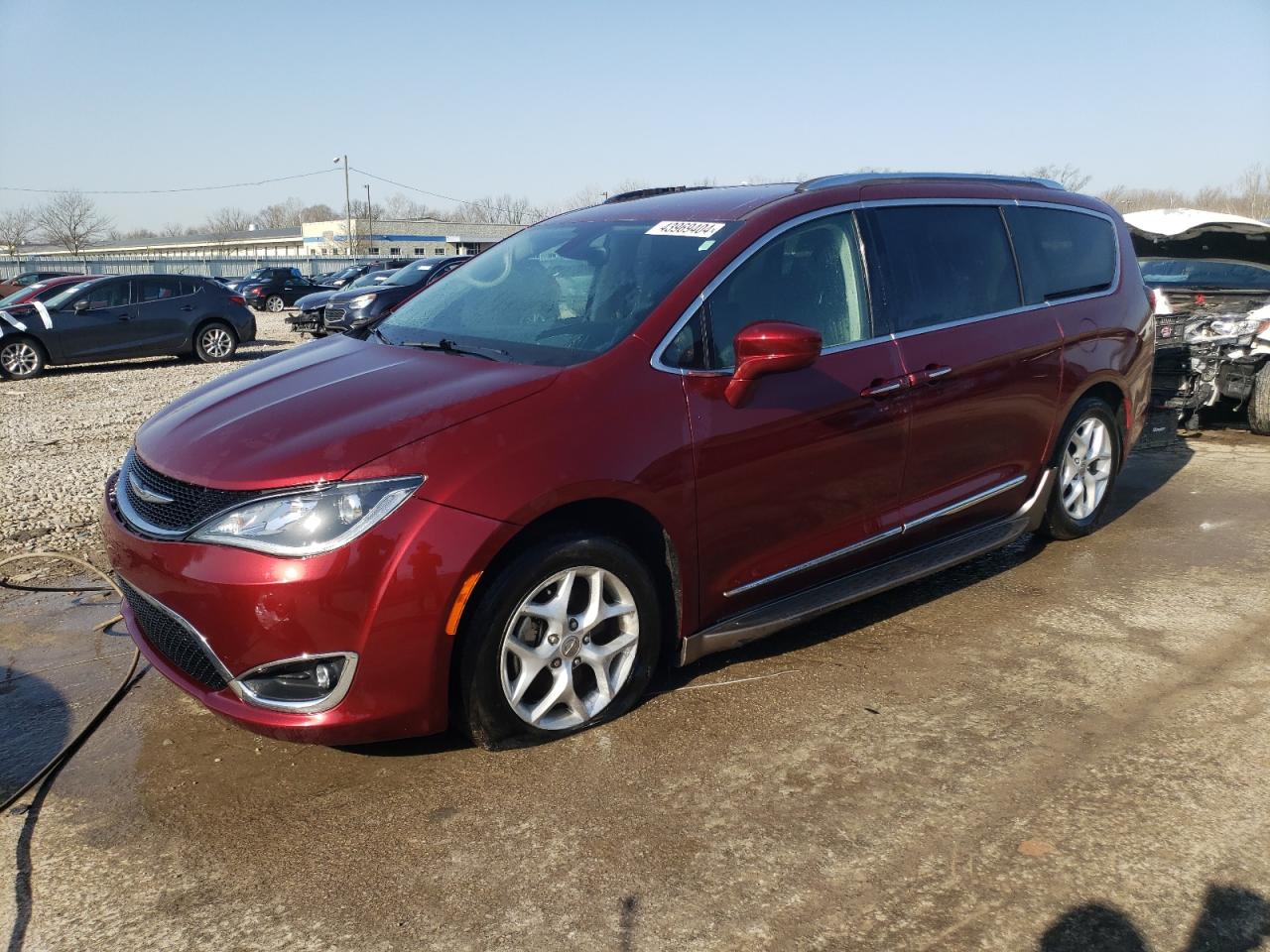 CHRYSLER PACIFICA 2018 2c4rc1bg6jr101601