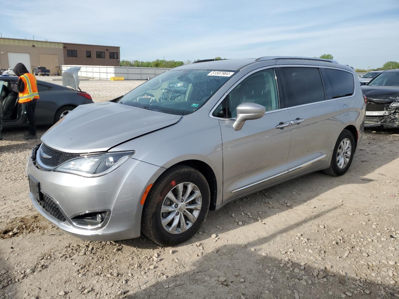 CHRYSLER PACIFICA 2018 2c4rc1bg6jr227649