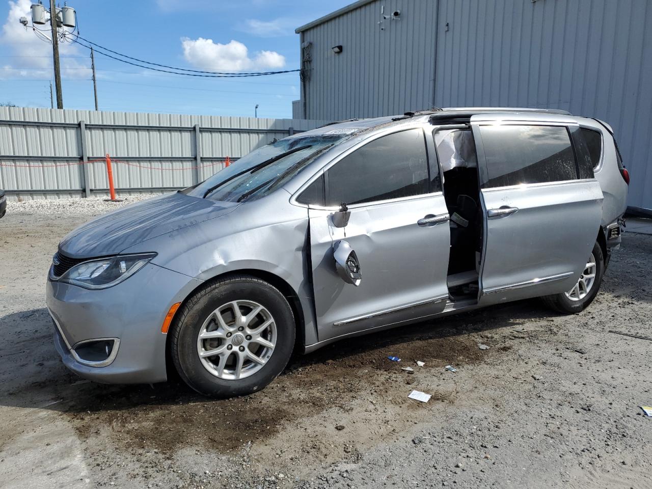 CHRYSLER PACIFICA 2020 2c4rc1bg6lr105036