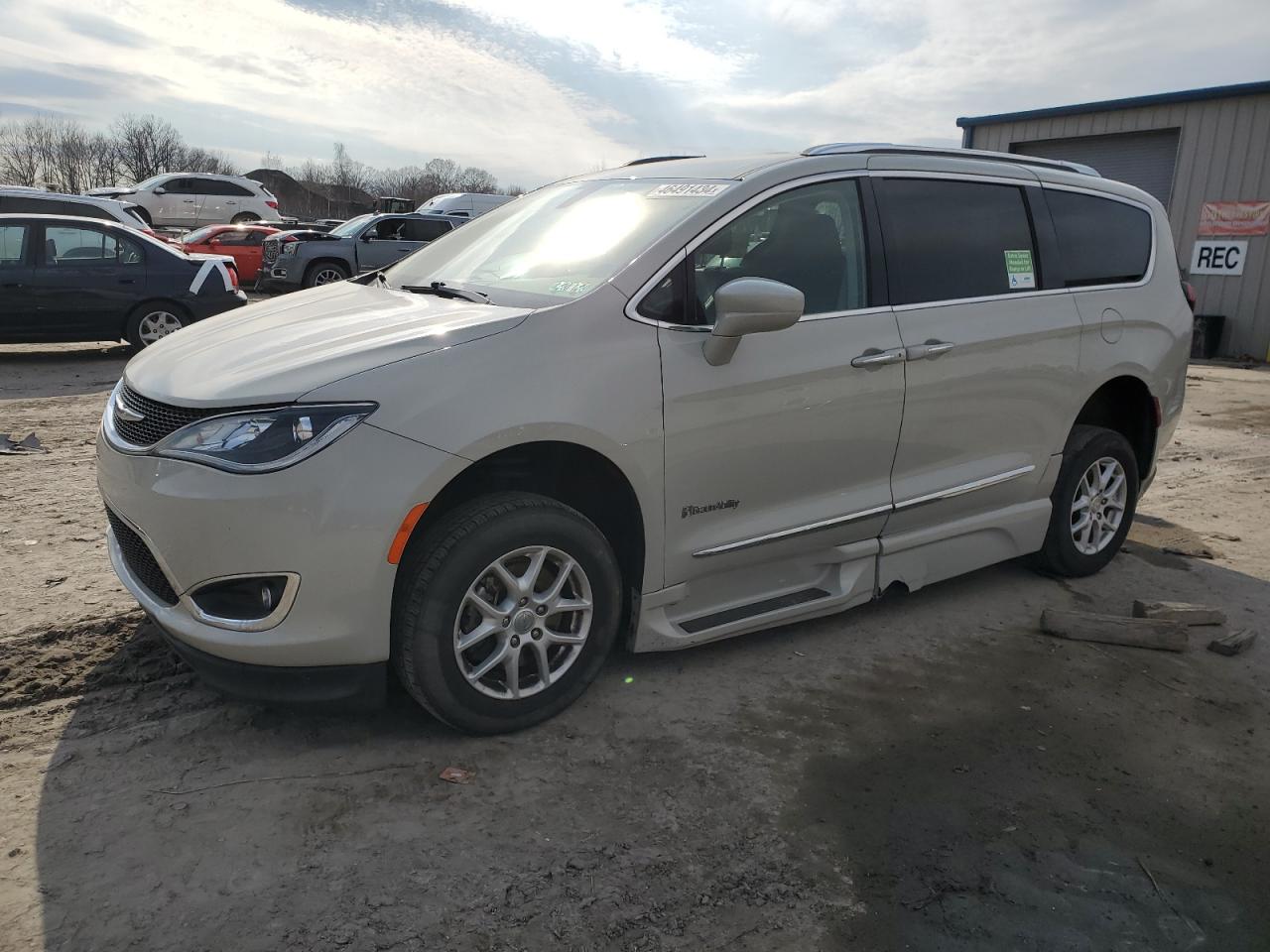 CHRYSLER PACIFICA 2020 2c4rc1bg6lr173207