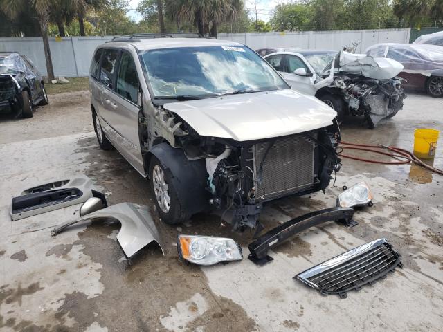 CHRYSLER TOWN &AMP COU 2013 2c4rc1bg7dr737030