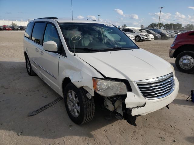 CHRYSLER TOWN & COU 2013 2c4rc1bg8dr657882