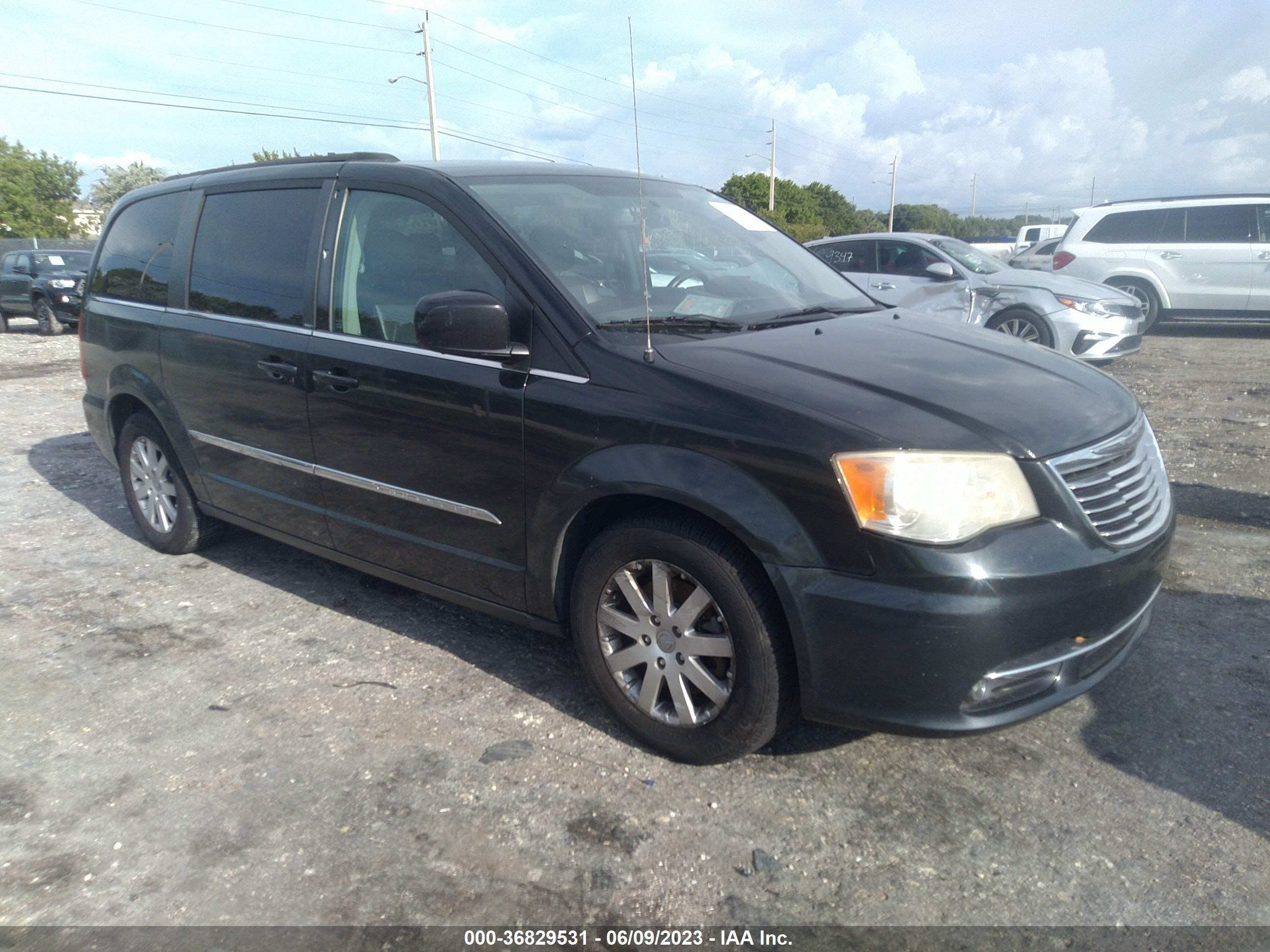 CHRYSLER TOWN & COUNTRY 2014 2c4rc1bg8er116106