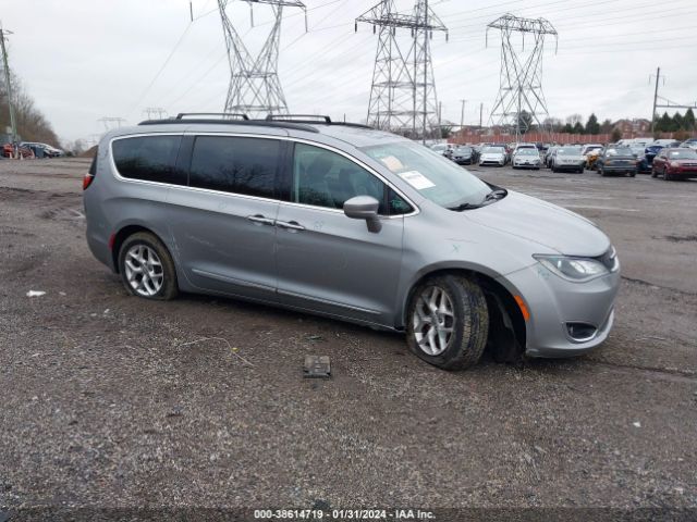 CHRYSLER PACIFICA 2017 2c4rc1bg8hr501668