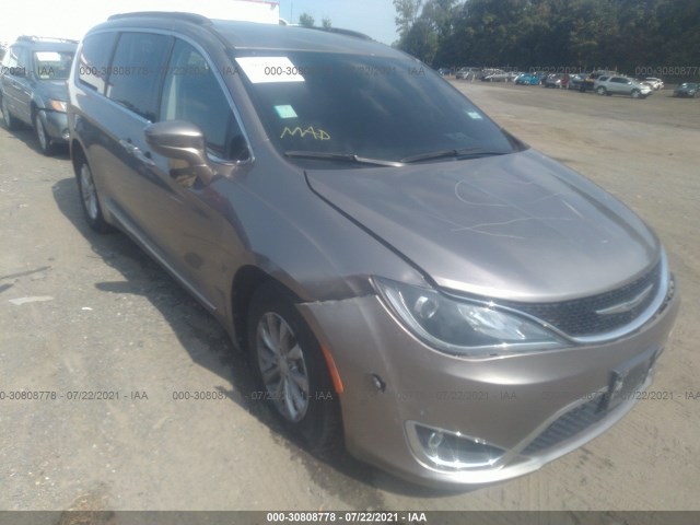 CHRYSLER PACIFICA 2017 2c4rc1bg8hr552765