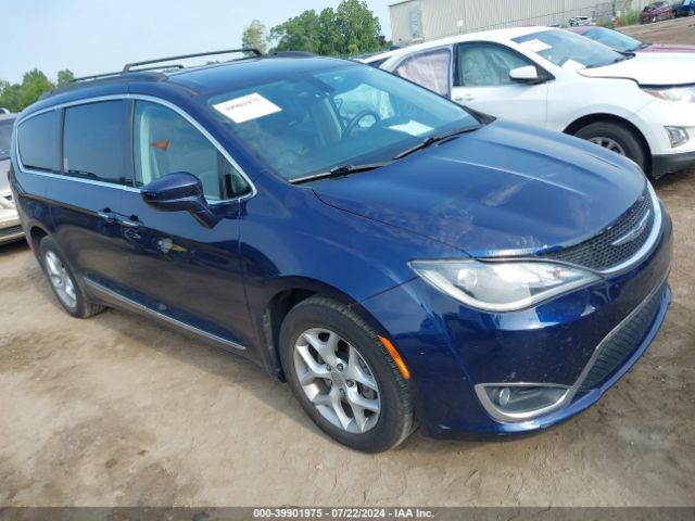 CHRYSLER PACIFICA 2017 2c4rc1bg8hr635063