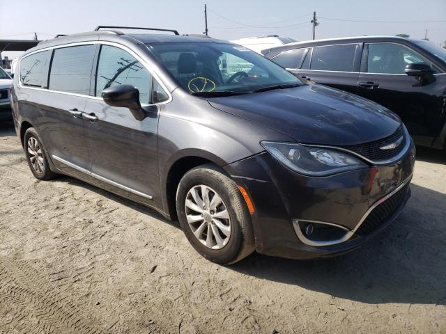 CHRYSLER PACIFICA 2017 2c4rc1bg8hr642367