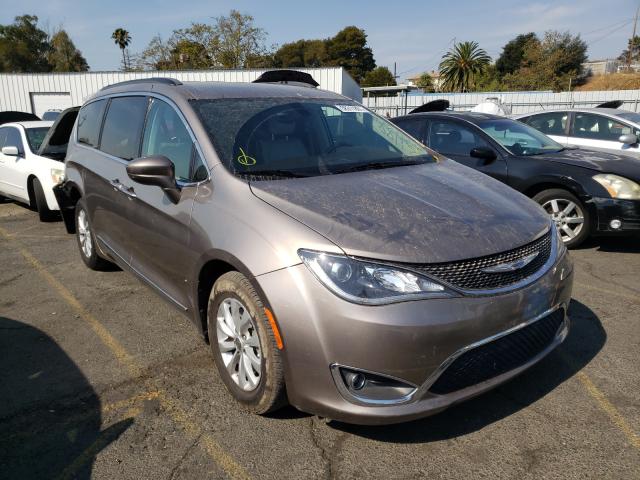 CHRYSLER PACIFICA T 2017 2c4rc1bg8hr654910