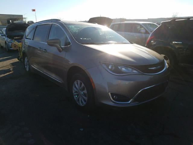 CHRYSLER PACIFICA T 2017 2c4rc1bg8hr683470