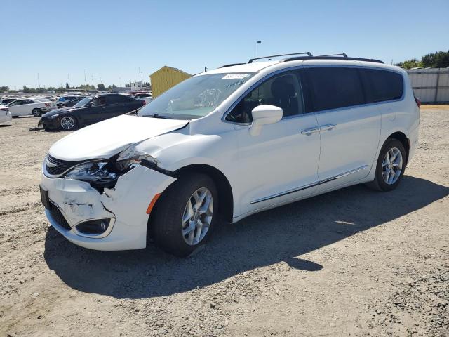 CHRYSLER PACIFICA 2017 2c4rc1bg8hr831570