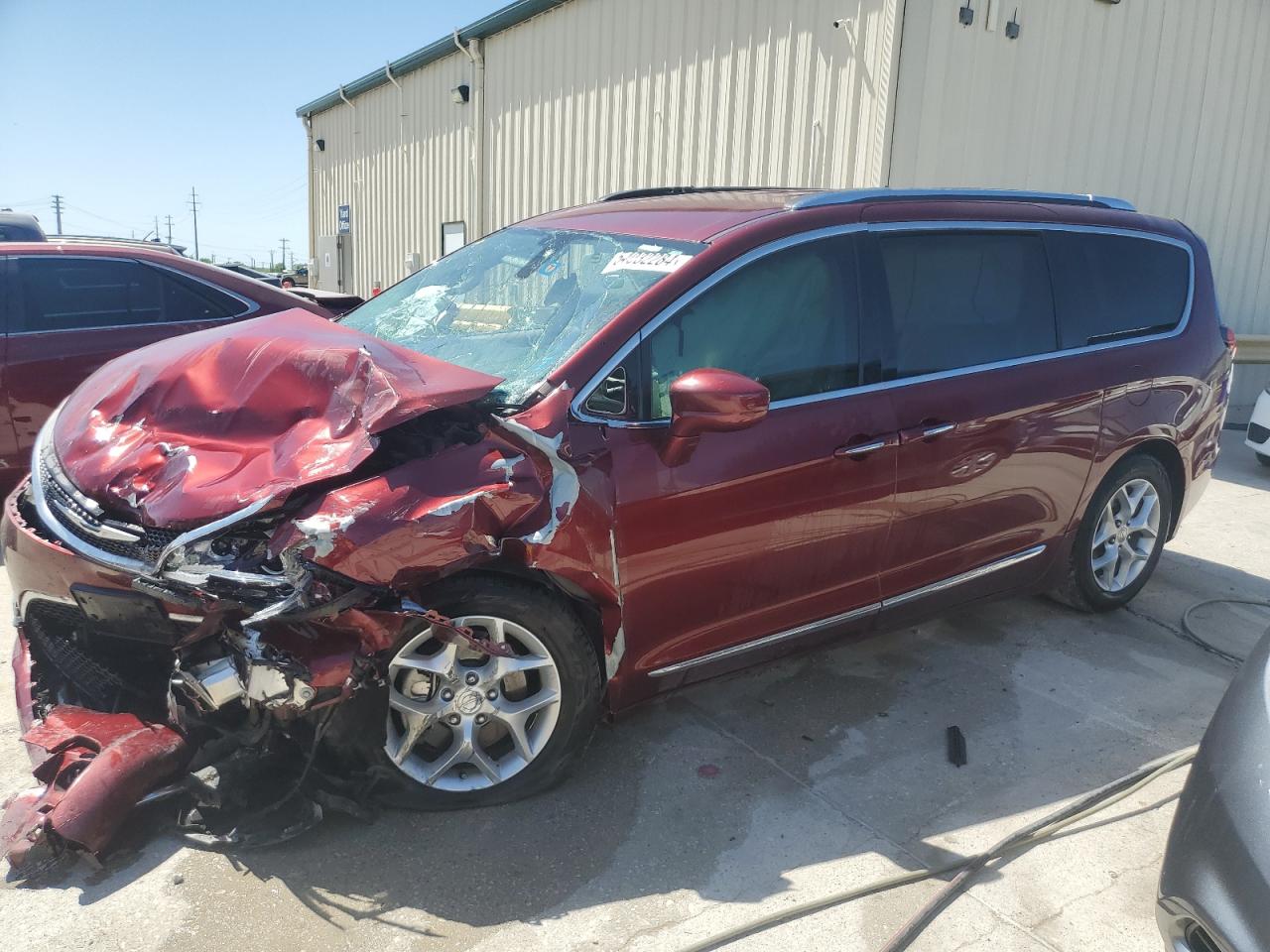 CHRYSLER PACIFICA 2018 2c4rc1bg8jr114298