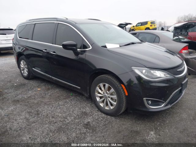 CHRYSLER PACIFICA 2018 2c4rc1bg8jr217334