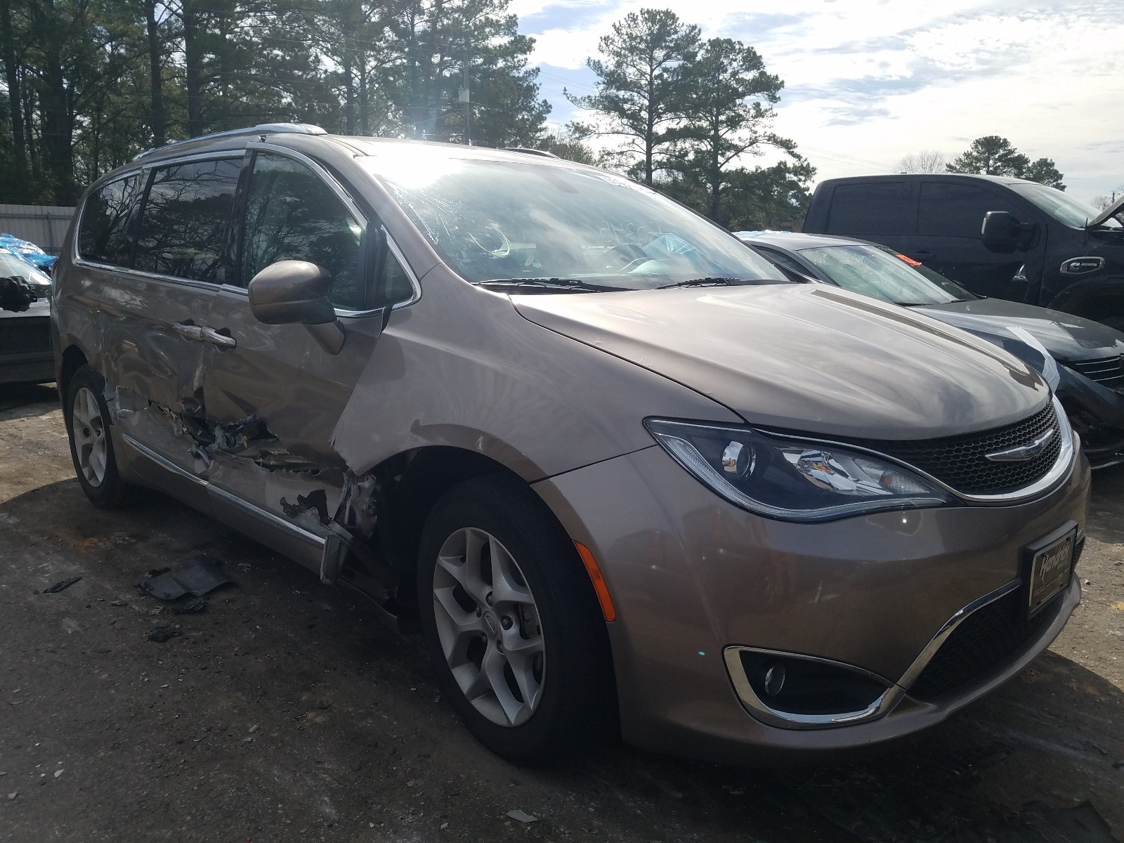 CHRYSLER PACIFICA T 2018 2c4rc1bg8jr291742