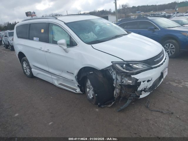 CHRYSLER PACIFICA 2018 2c4rc1bg8jr316994