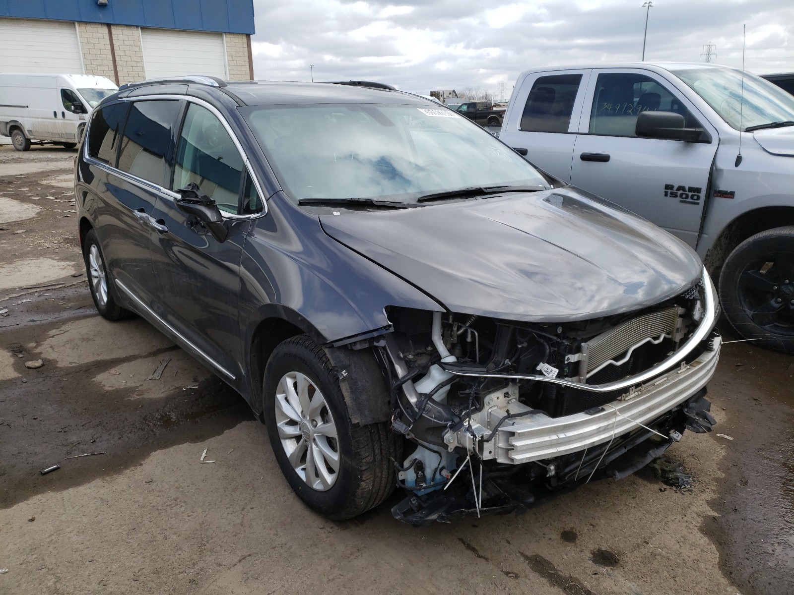 CHRYSLER PACIFICA T 2019 2c4rc1bg8kr650881