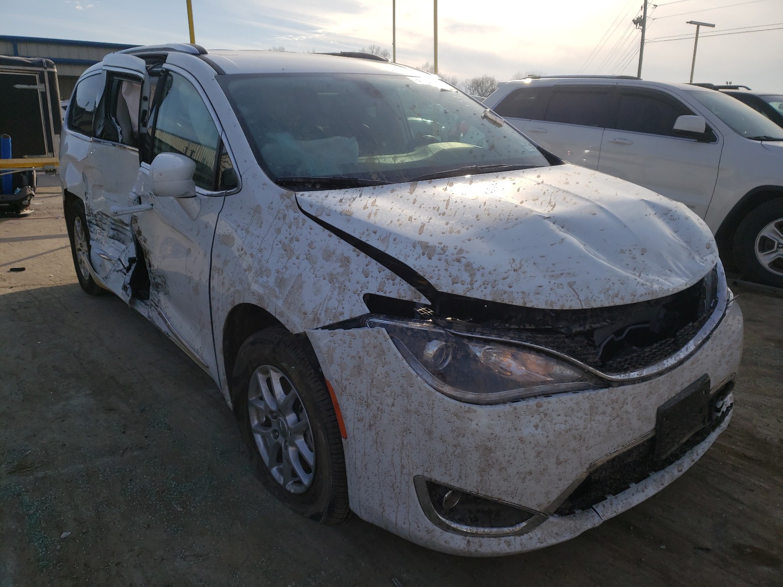 CHRYSLER PACIFICA T 2020 2c4rc1bg8lr271168