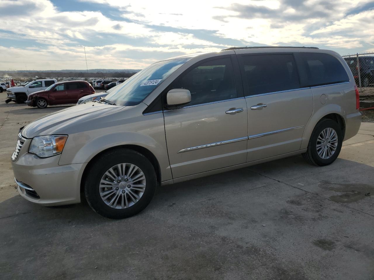 CHRYSLER TOWN & COUNTRY 2015 2c4rc1bg9fr630340