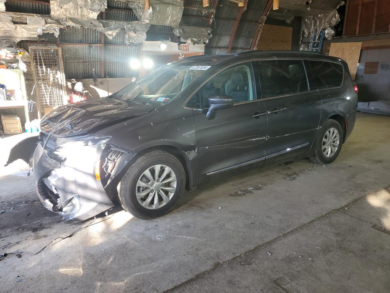 CHRYSLER PACIFICA 2017 2c4rc1bg9hr524053