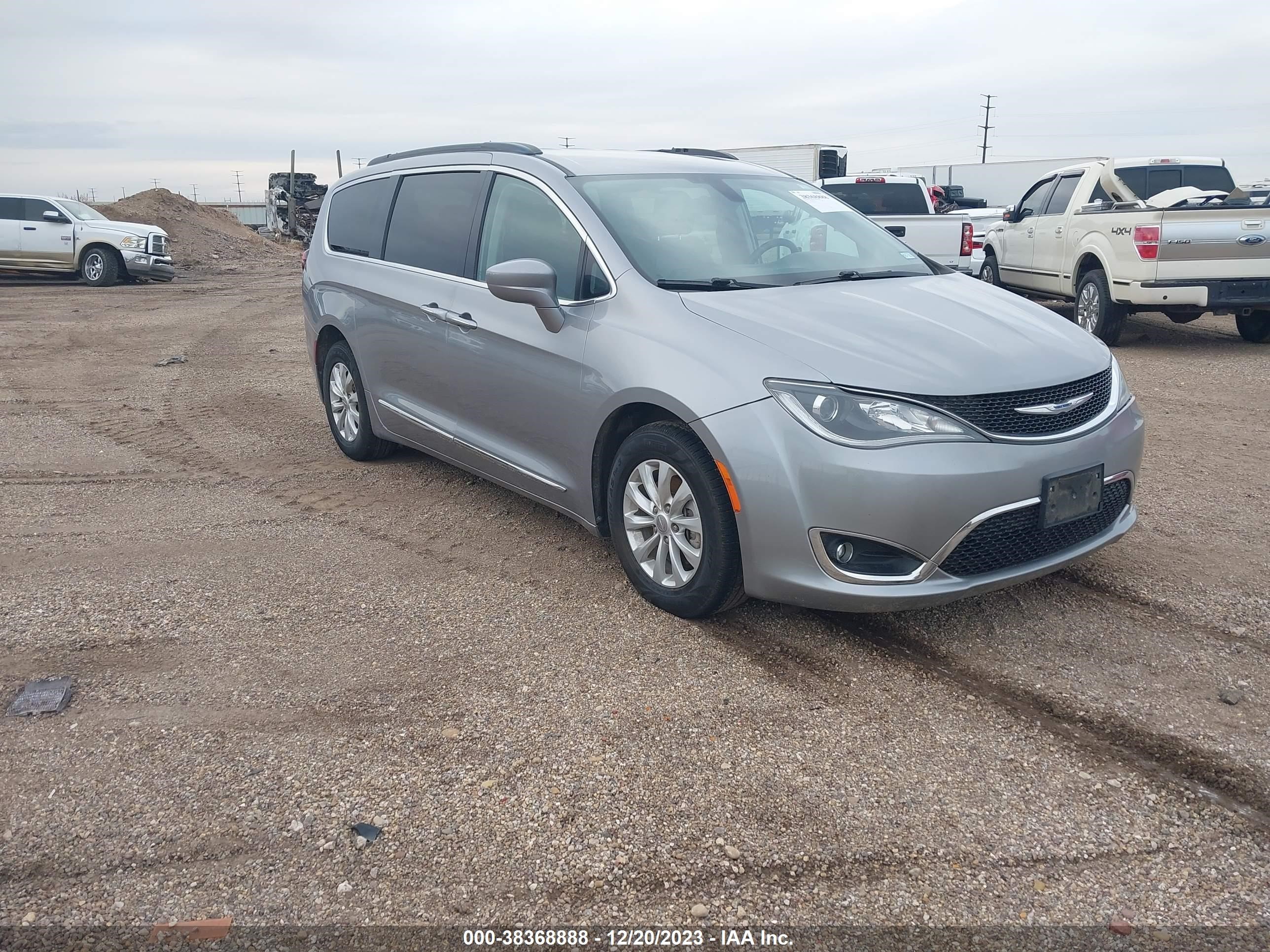 CHRYSLER PACIFICA 2017 2c4rc1bg9hr524831