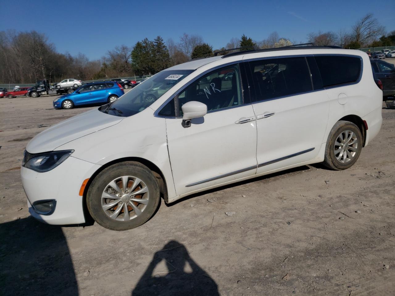 CHRYSLER PACIFICA 2017 2c4rc1bgxhr670445