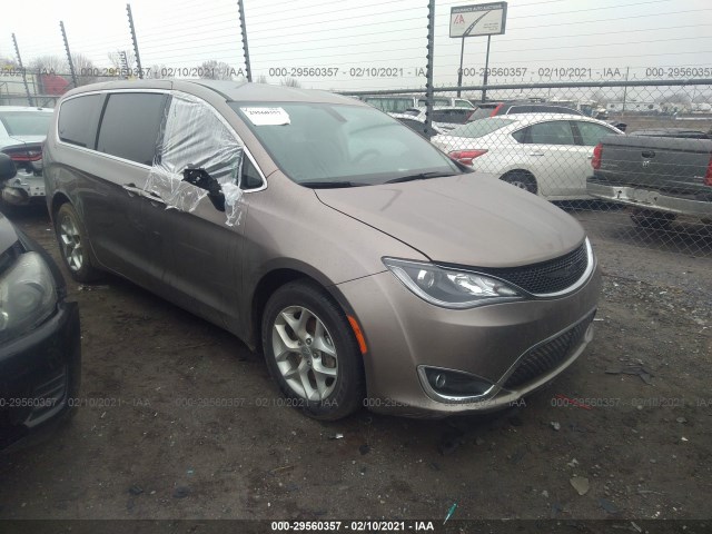 CHRYSLER PACIFICA 2017 2c4rc1bgxhr836723