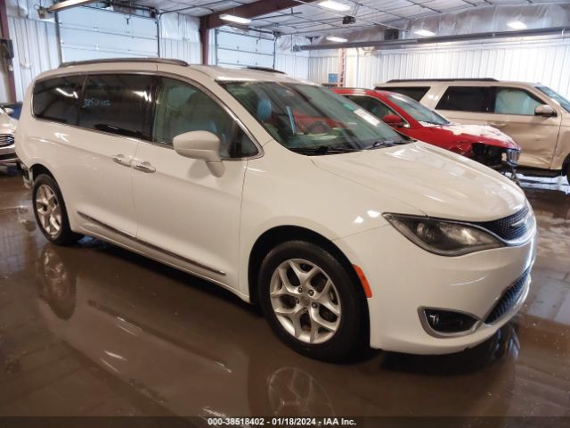 CHRYSLER PACIFICA 2018 2c4rc1bgxjr204066