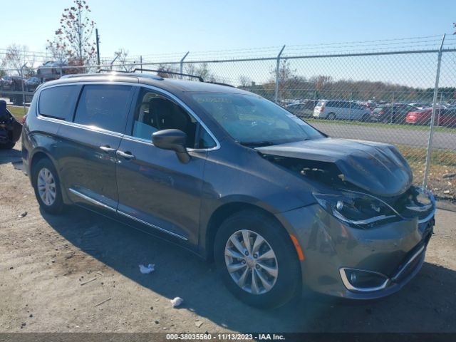 CHRYSLER PACIFICA 2018 2c4rc1bgxjr353416