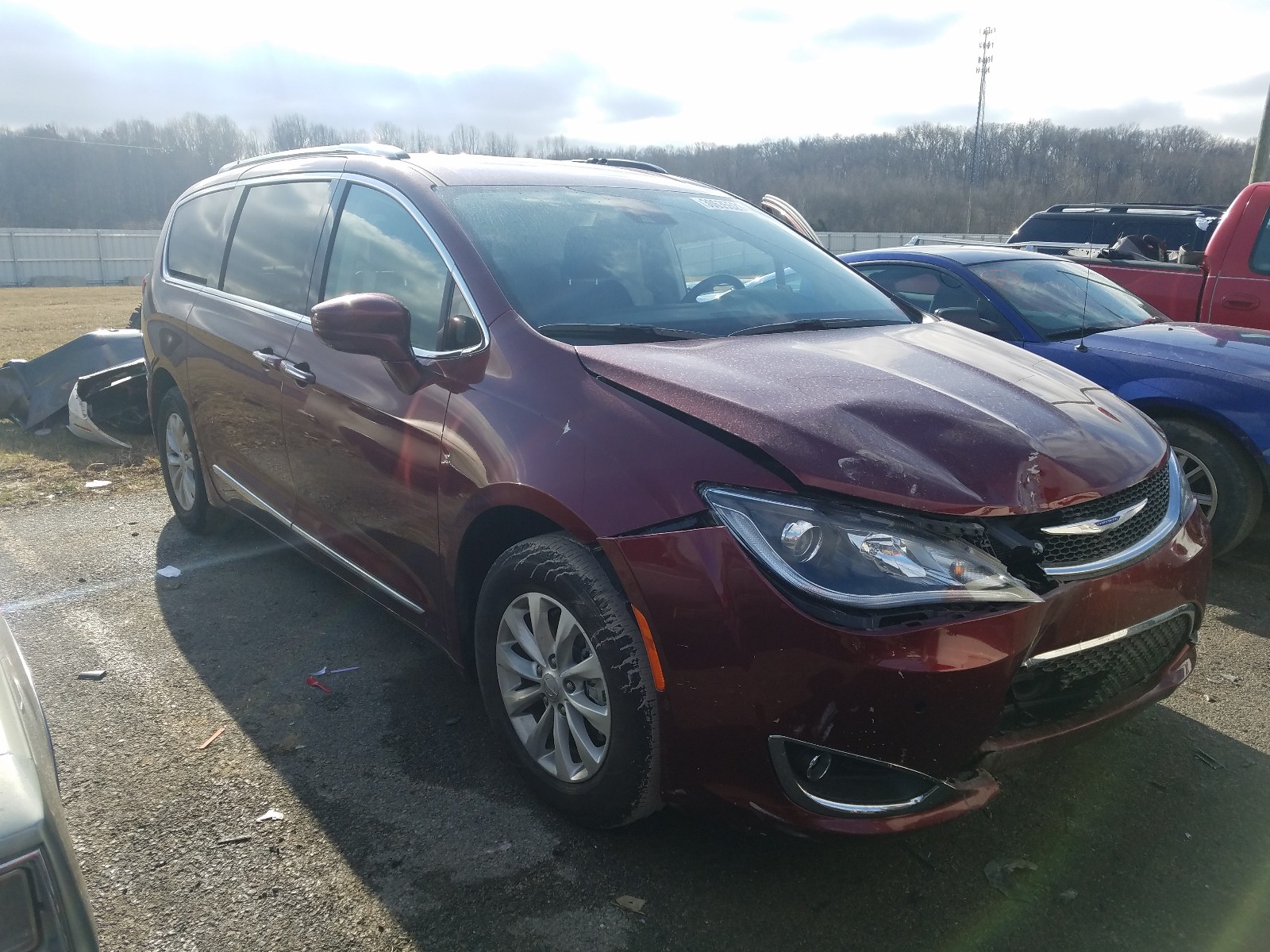 CHRYSLER PACIFICA 2018 2c4rc1bgxjr354355