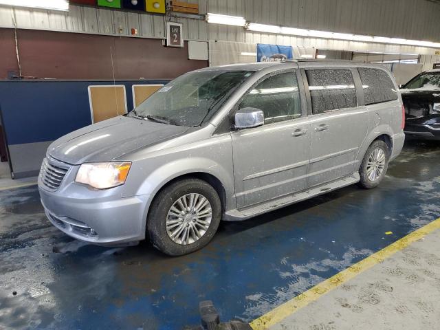 CHRYSLER TOWN & COU 2015 2c4rc1cg0fr611030