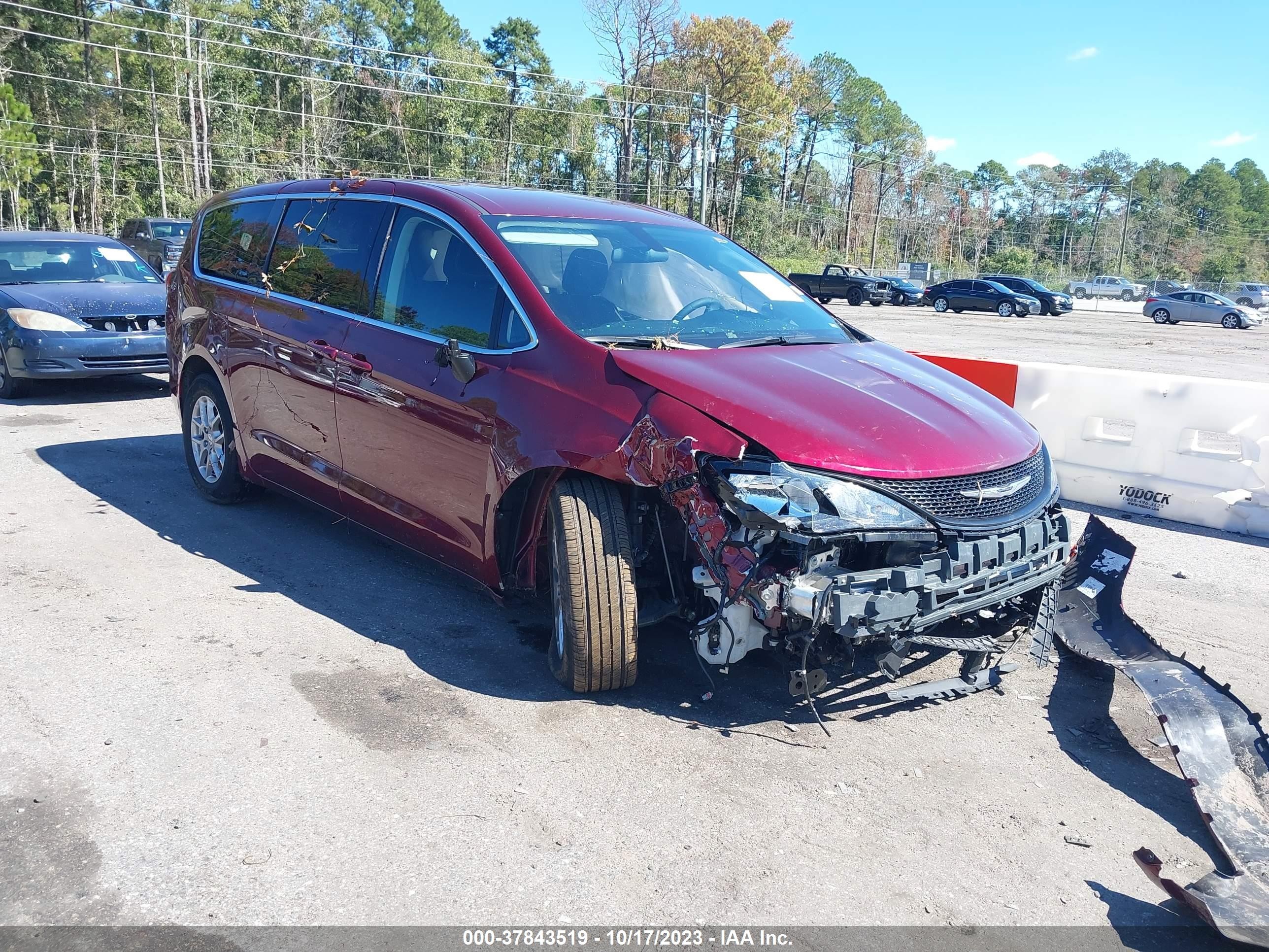 CHRYSLER VOYAGER 2022 2c4rc1cg0nr208633