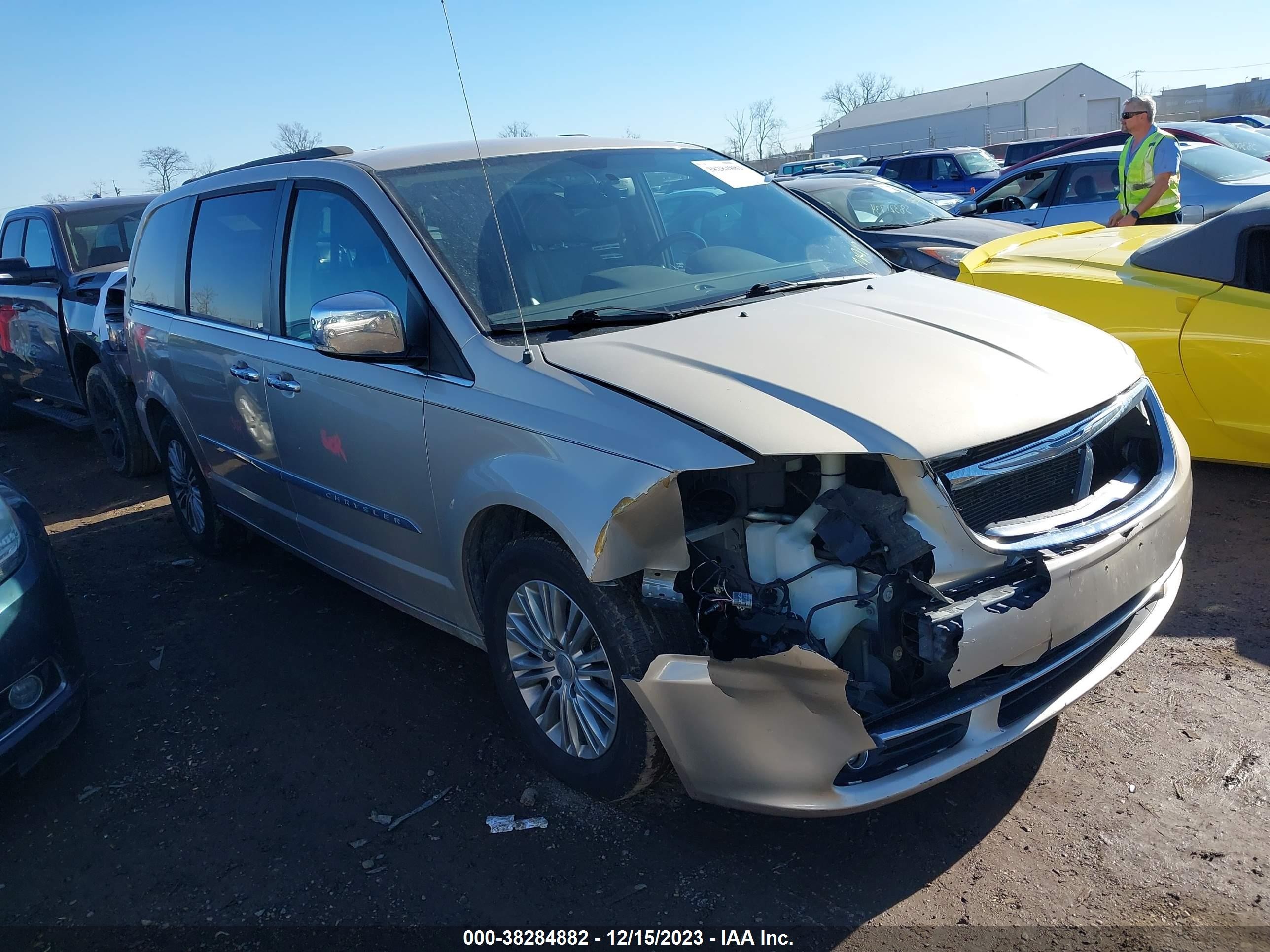 CHRYSLER TOWN & COUNTRY 2013 2c4rc1cg1dr534035