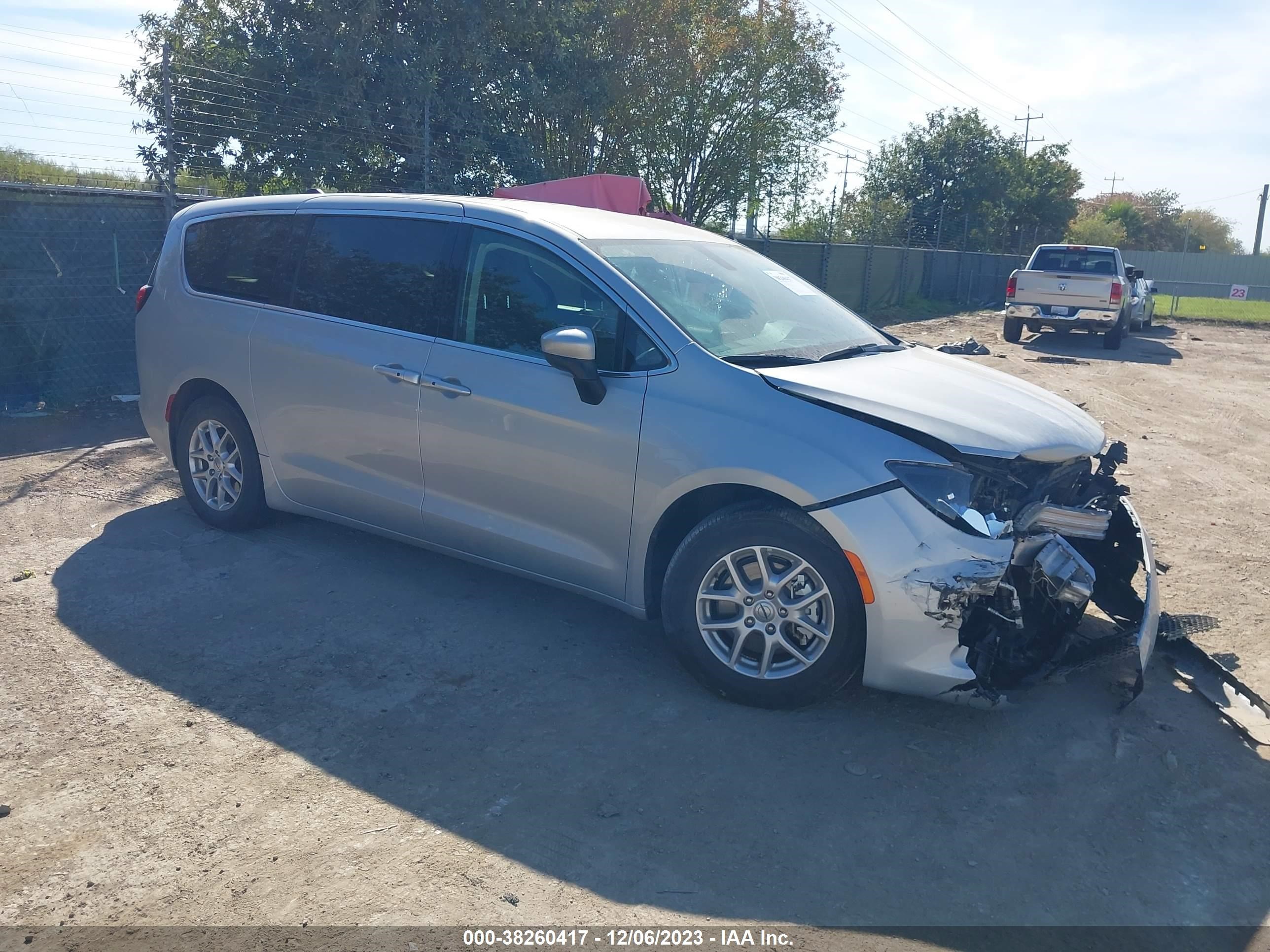 CHRYSLER VOYAGER 2022 2c4rc1cg3nr213275