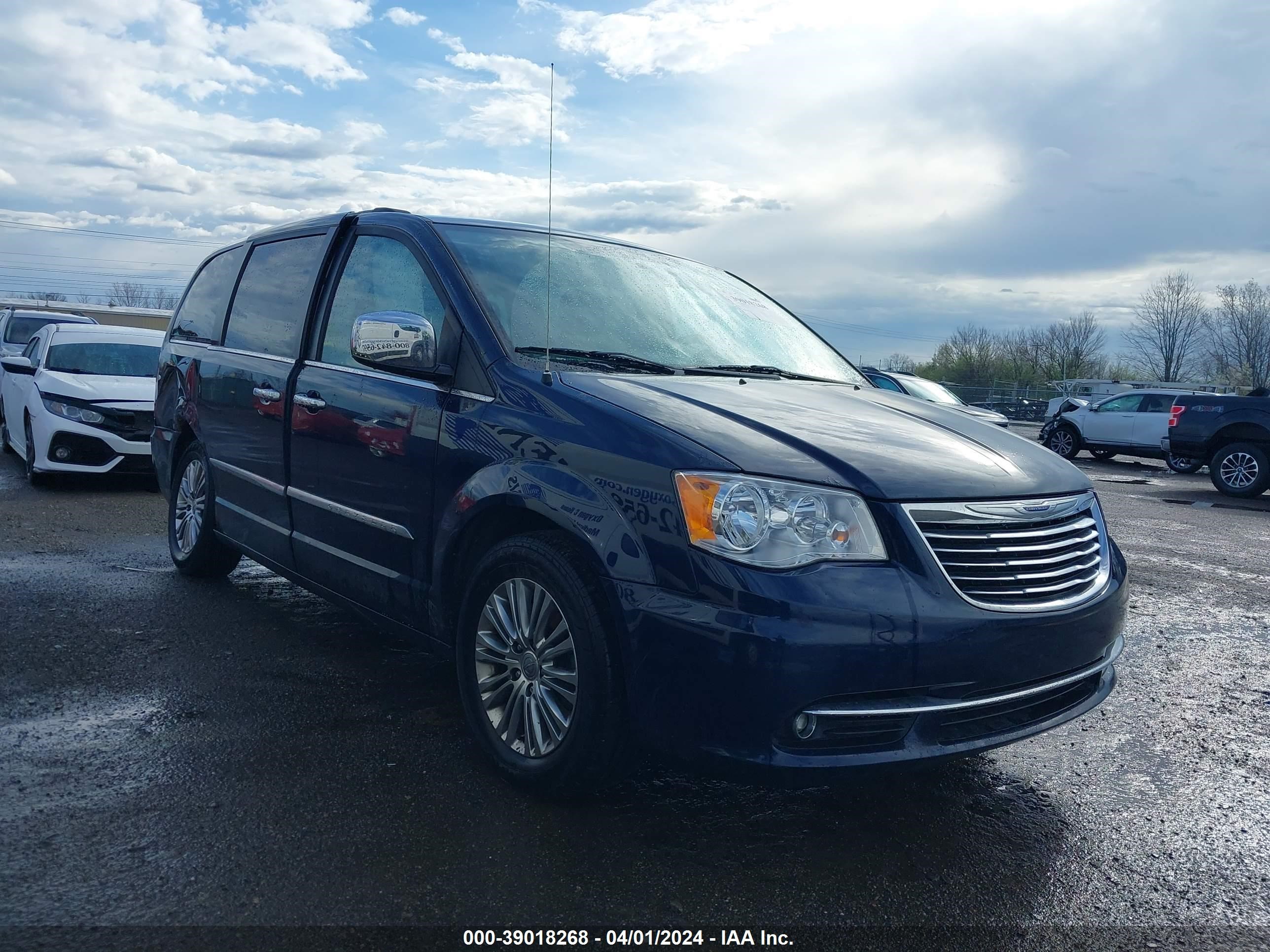 CHRYSLER TOWN & COUNTRY 2013 2c4rc1cg4dr536233