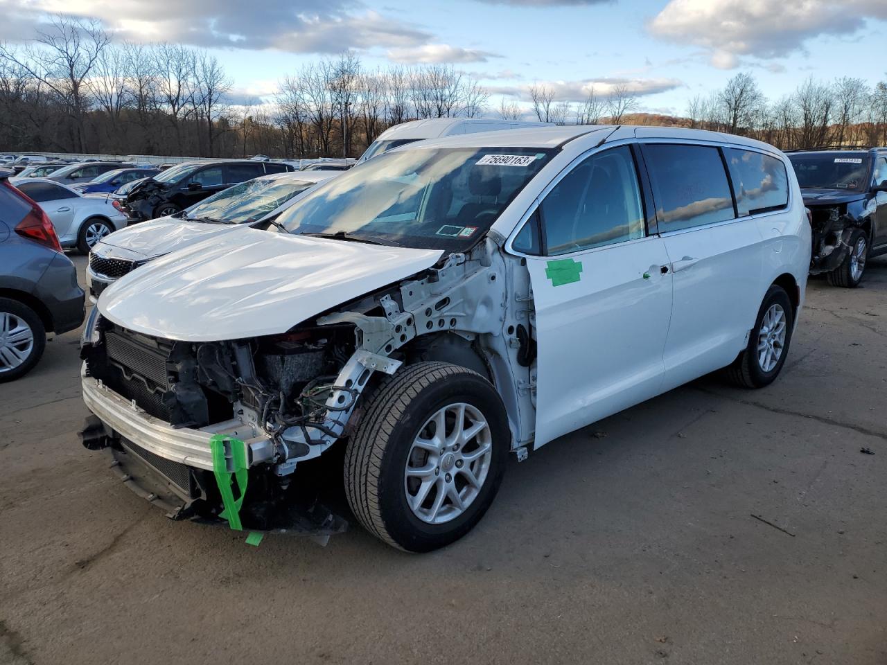 CHRYSLER PACIFICA 2017 2c4rc1cg4hr744909