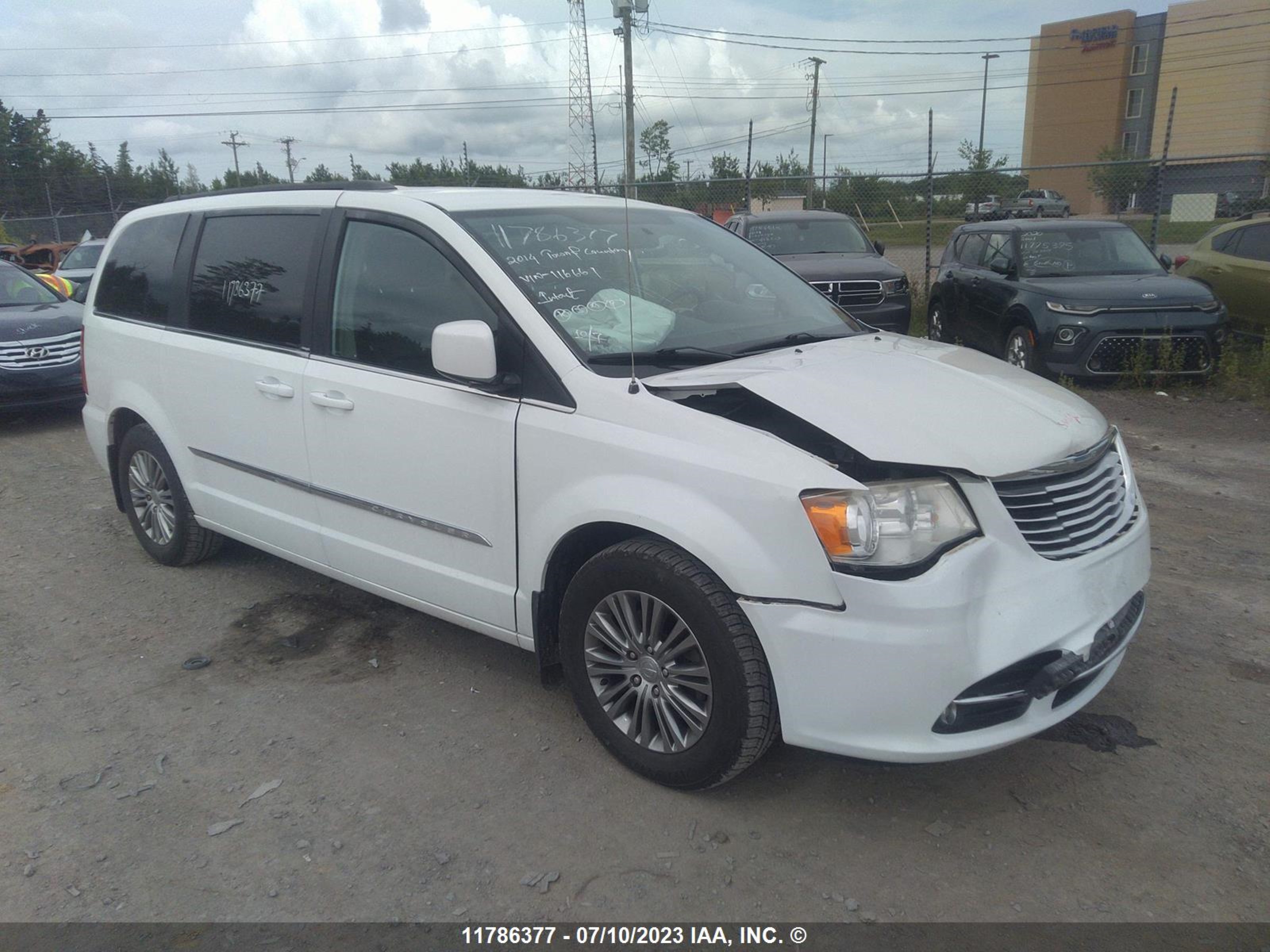 CHRYSLER TOWN & COUNTRY 2014 2c4rc1cg5er116661