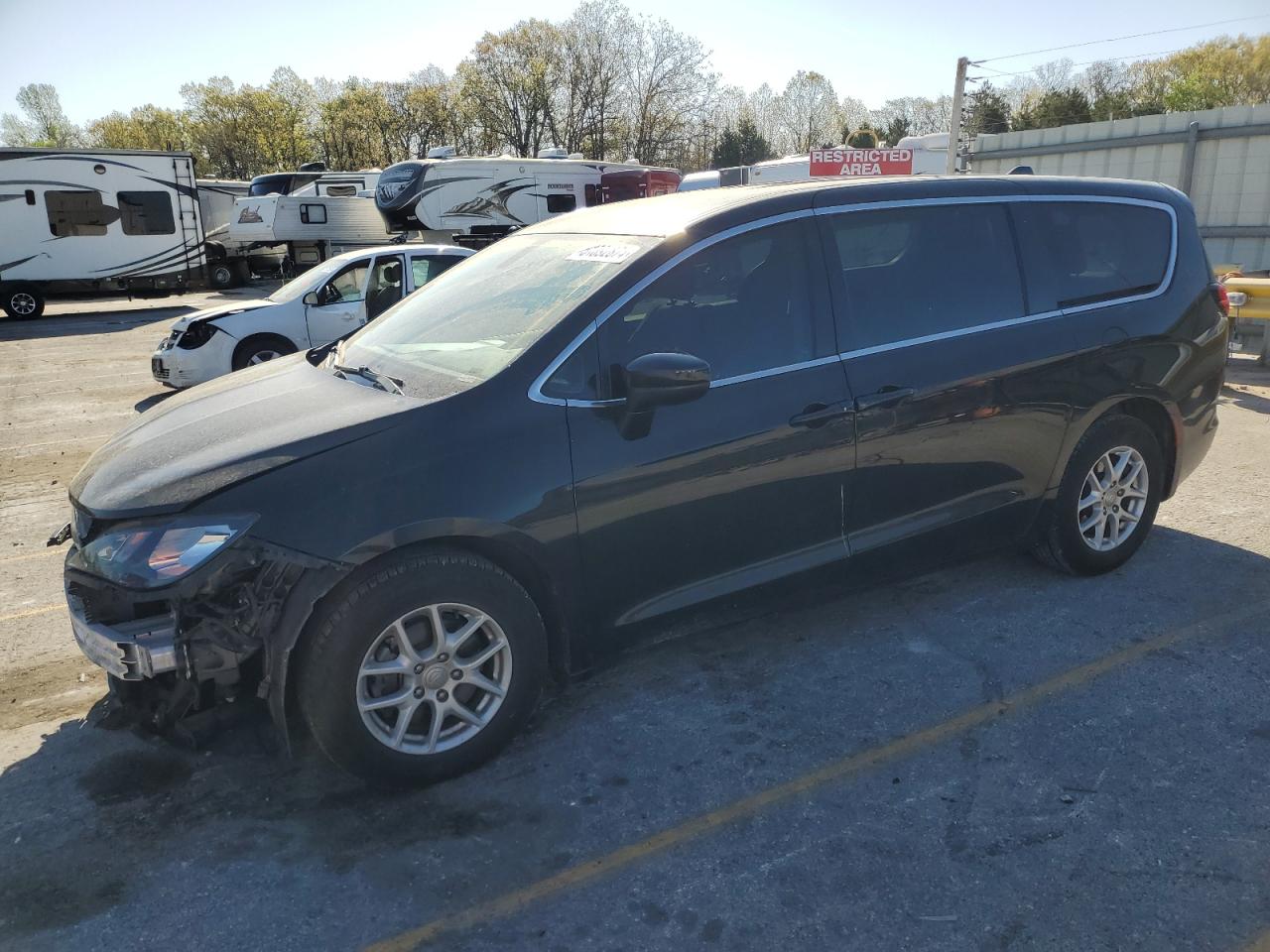 CHRYSLER PACIFICA 2017 2c4rc1cg5hr502808