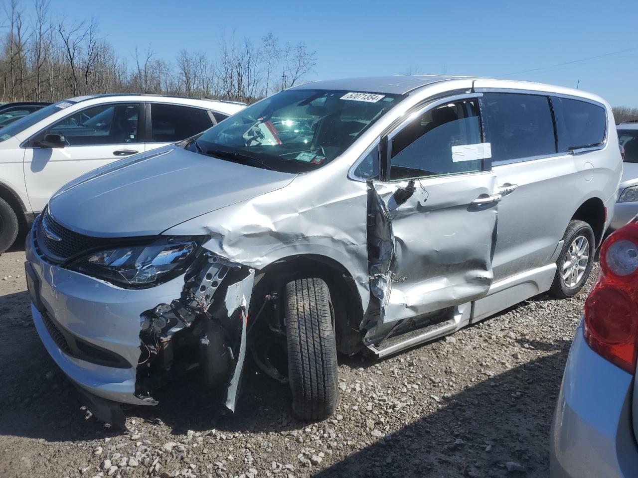 CHRYSLER VOYAGER 2022 2c4rc1cg5nr204819