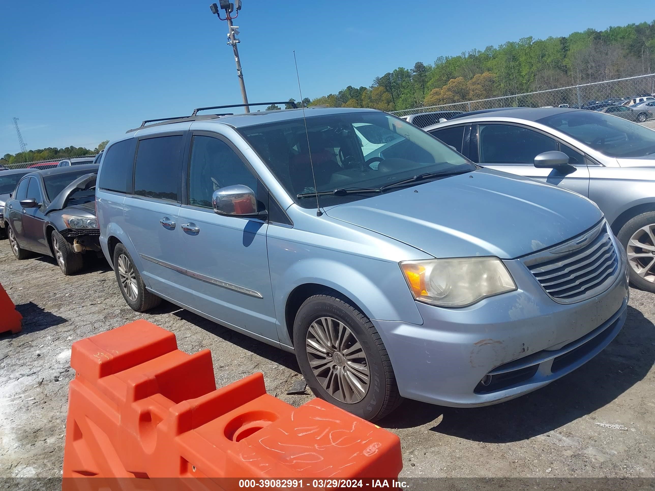 CHRYSLER TOWN & COUNTRY 2013 2c4rc1cg8dr620782