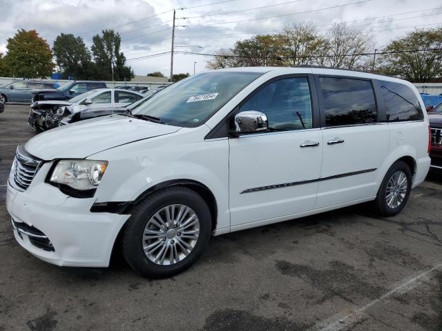 CHRYSLER TOWN & COU 2015 2c4rc1cg8fr547142