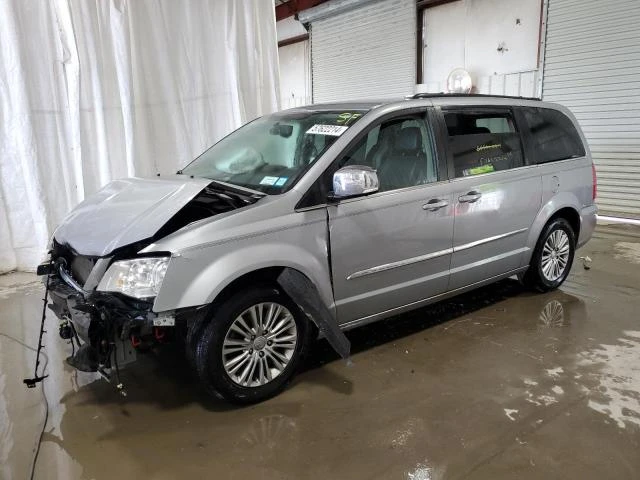 CHRYSLER TOWN & COU 2015 2c4rc1cg8fr574230