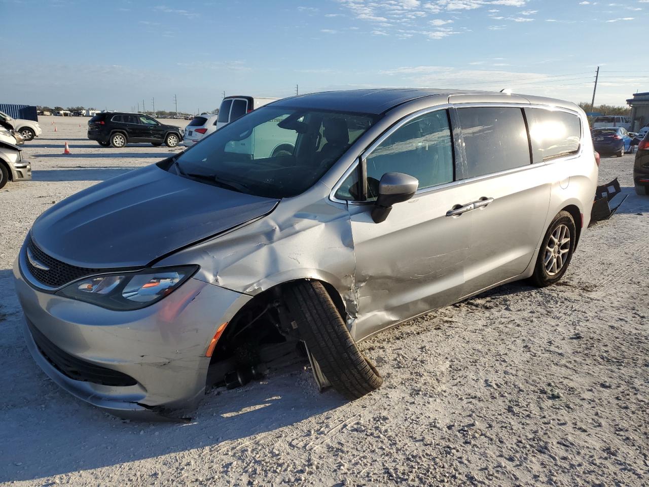 CHRYSLER PACIFICA 2017 2c4rc1cg8hr513091