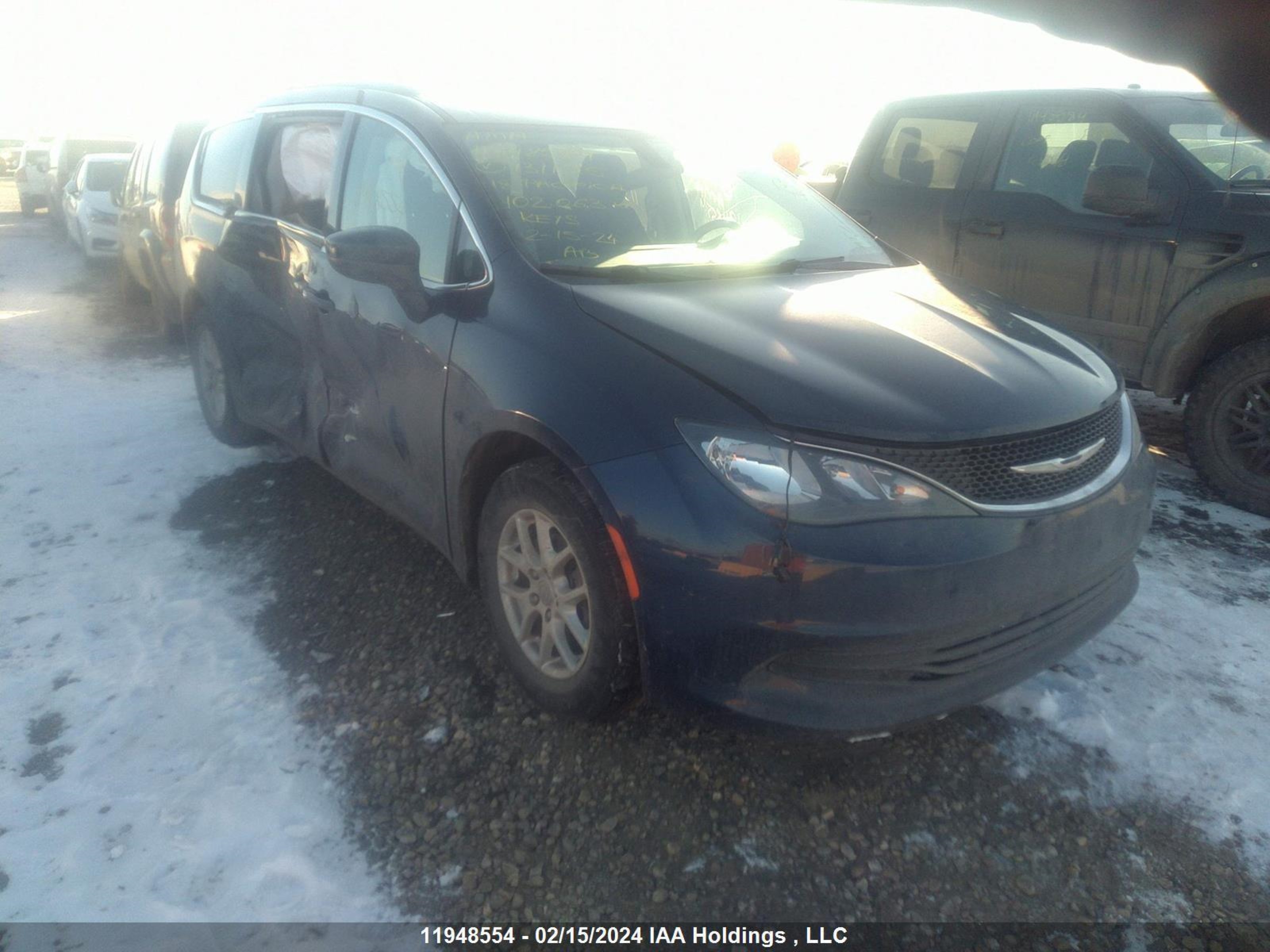 CHRYSLER PACIFICA 2018 2c4rc1cg8jr131195