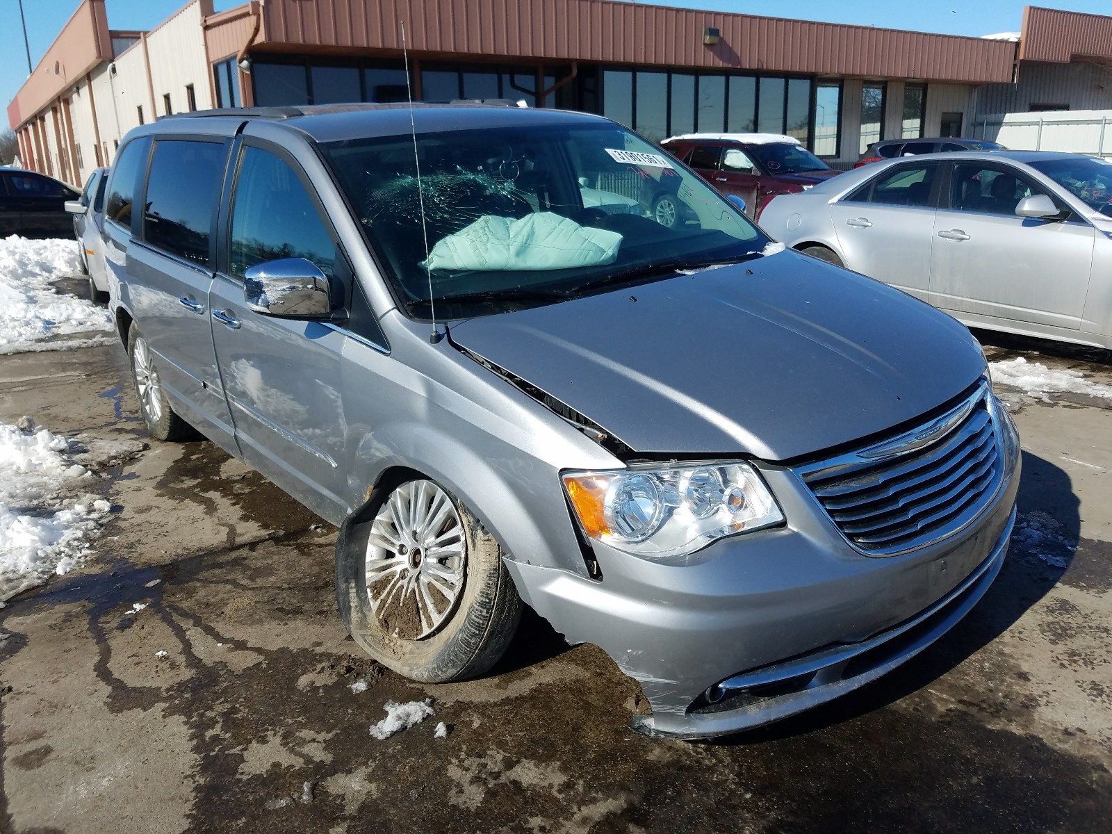 CHRYSLER TOWN &AMP COU 2015 2c4rc1cgxfr573306