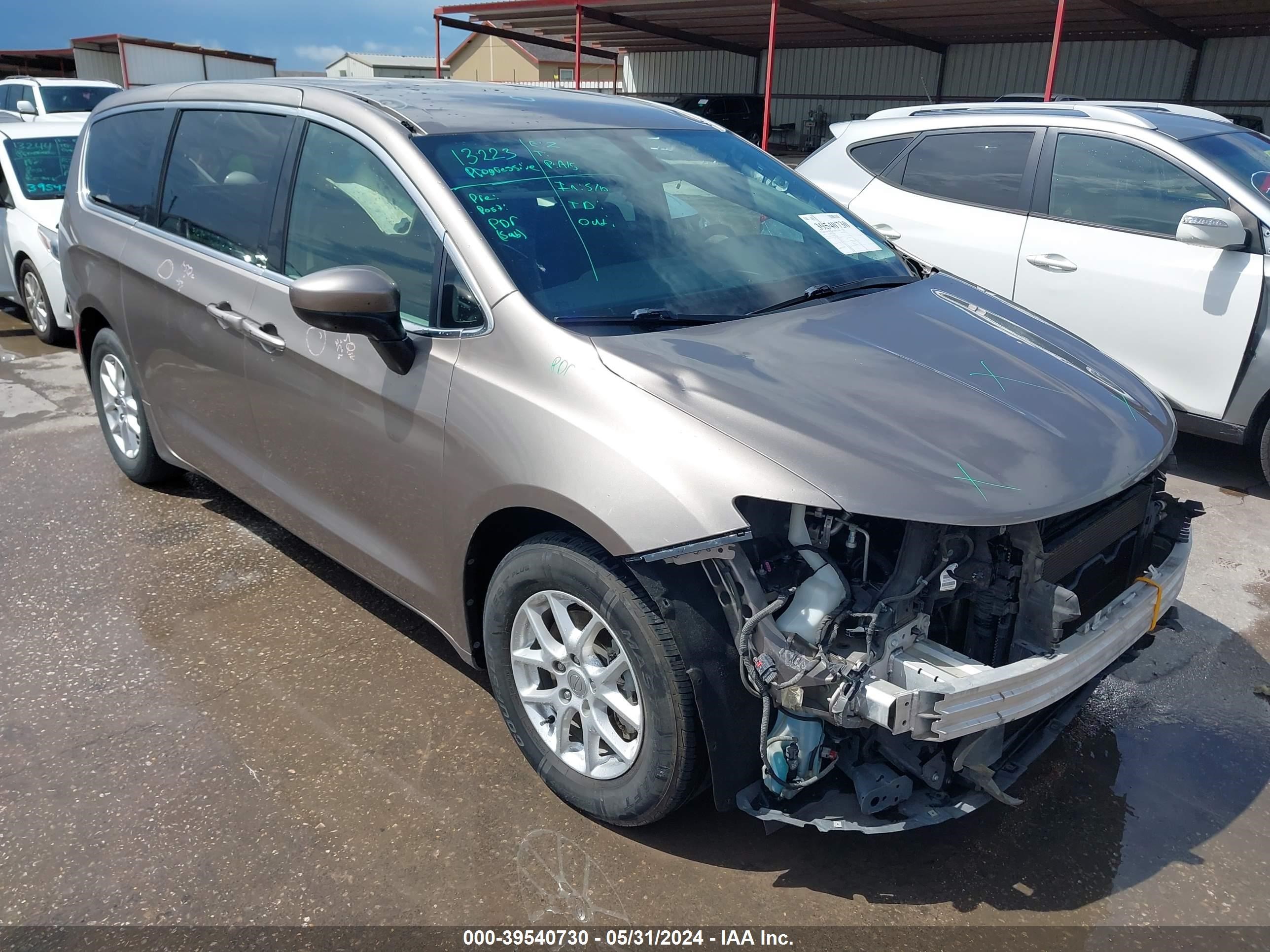 CHRYSLER PACIFICA 2017 2c4rc1dg8hr722619