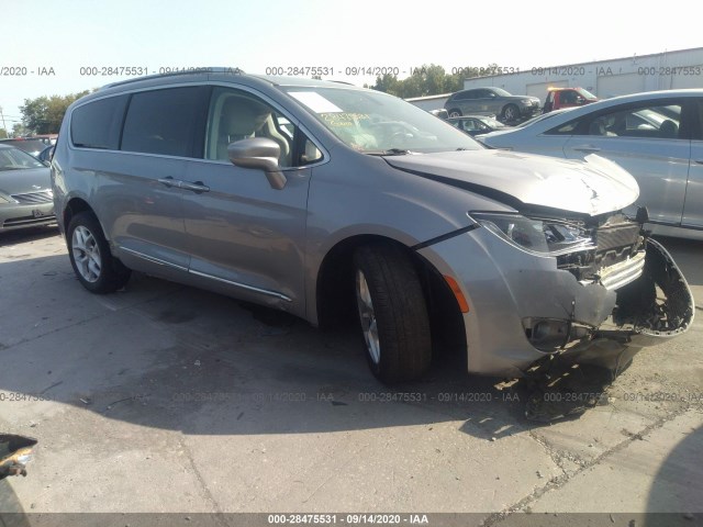 CHRYSLER PACIFICA 2017 2c4rc1eg0hr627938