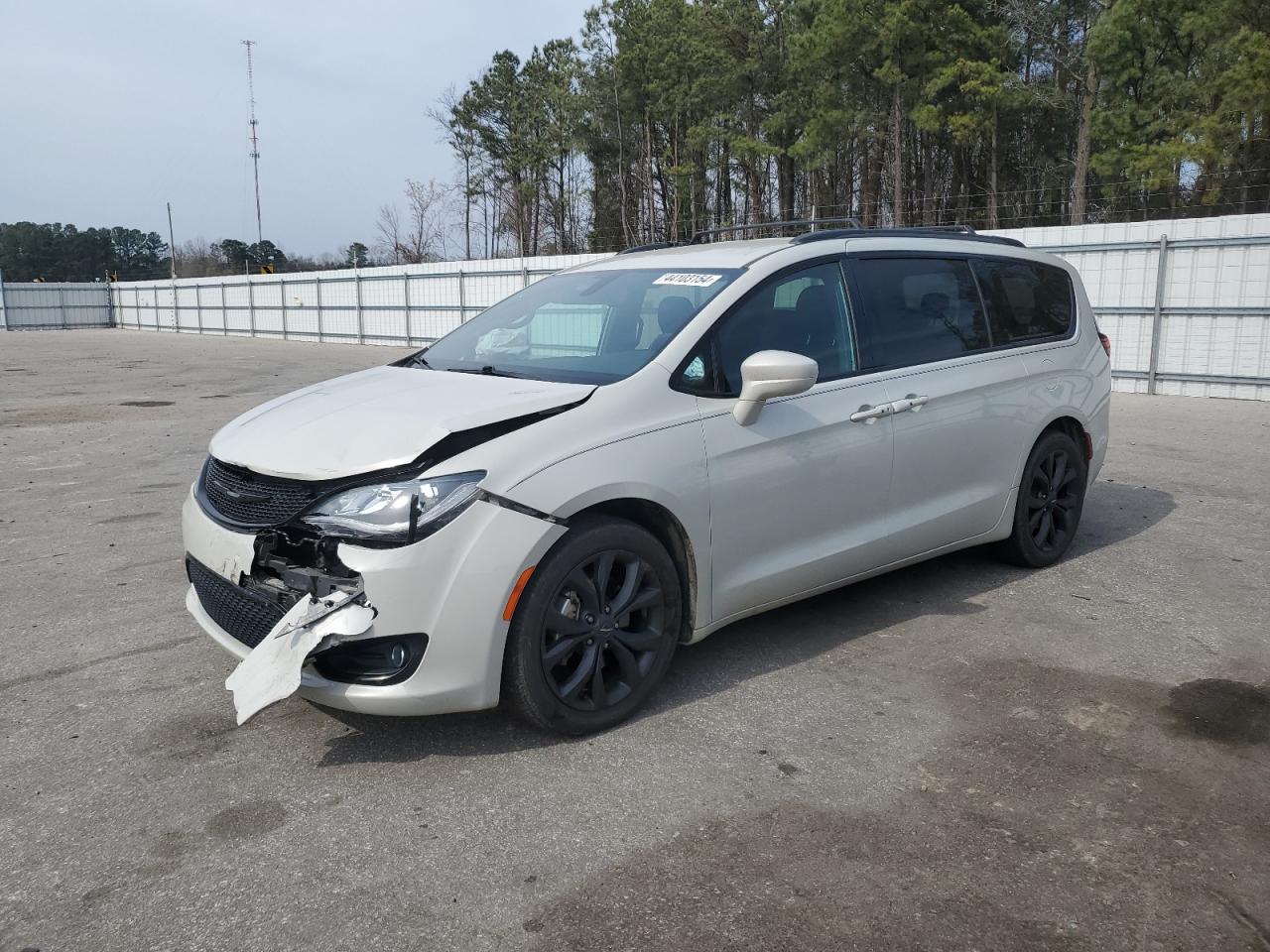 CHRYSLER PACIFICA 2019 2c4rc1eg0kr714603